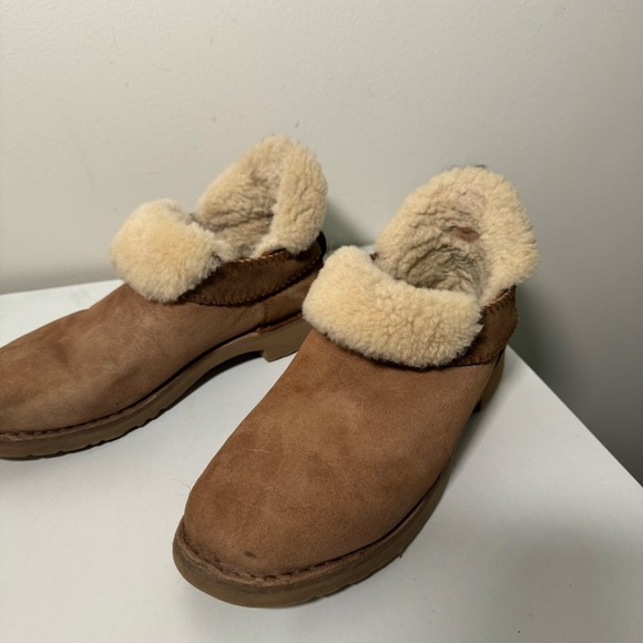 UGG Mckay Winter Boot for Women - Brown, Size 8 - Picture 8 of 16